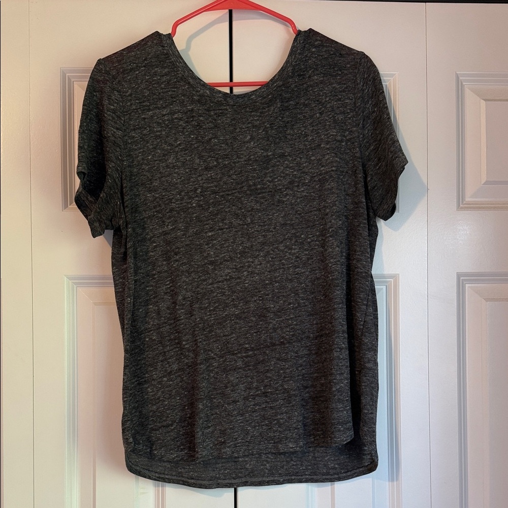 Old Navy Dark Gray Short Sleeve Tee